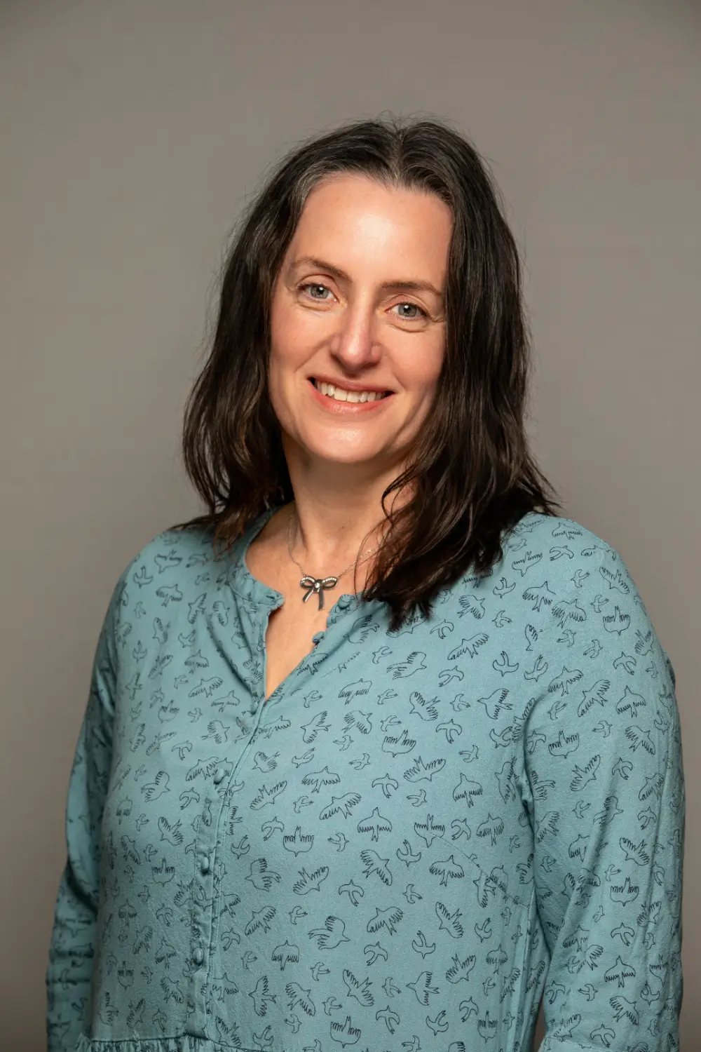 Portrait of Amanda, counsellor offering therapy in Horsham and online